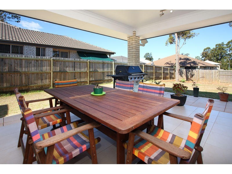 12 Springbrook Place, Moggill QLD 4070